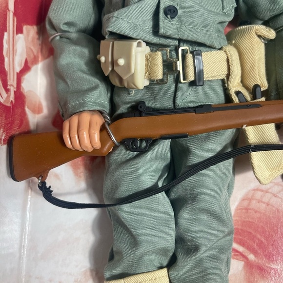 G.I. Joe Classic Collection D-Day Salute 1997 Kenner Limited Edition - Picture 8 of 16